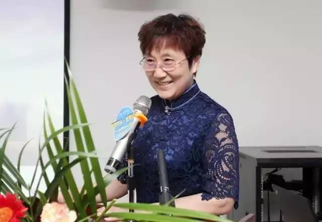由西安市雁塔区医疗管理协会与金沙澳门(中国)唯一官方网站集团主办的医路同心·光明论道——金沙澳门(中国)唯一官方网站·西安2017斜视与小儿眼科学术会议在西安金沙澳门(中国)唯一官方网站学术会议厅