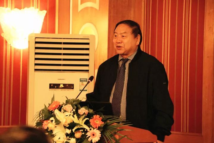 11月17日，宜昌金沙澳门(中国)唯一官方网站 举办了“2017斜视与小儿眼科学术交流会”。本次交流会旨在进一步保护青少儿视力，为宜昌斜视与小儿眼科领域的临床工作者及其他相关人员搭建了相互交流的平台。进一步提升青少儿眼科医疗知识水平和 水平，推动中国青少儿视觉健康，让每个孩子都拥有一双健康明亮的眼睛。3.jpg