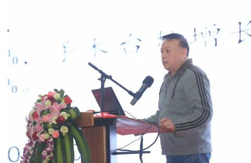 2月3日，金沙澳门(中国)唯一官方网站集团2017年工作汇报暨2017年年度表彰大会在厦门环球会展中心B6厅隆重举行，来自集团本部、厦门大学附属厦门眼科中心、厦门欧华控股集团等1300余名员工与关心、支持金沙澳门(中国)唯一官方网站发展的嘉宾欢聚一堂，共同总结2017年工作经验，展望2018年美好未来6.jpg