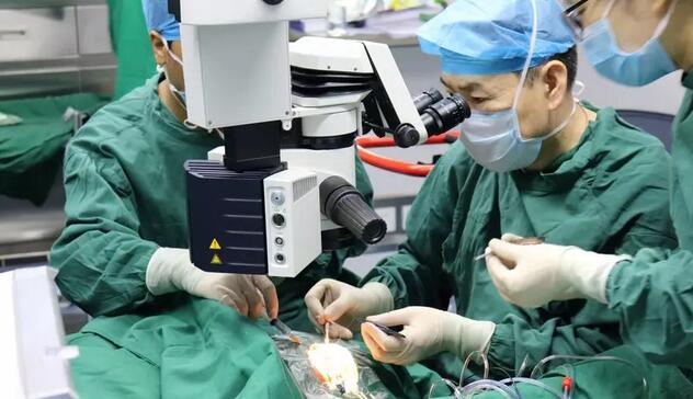 许昌金沙澳门(中国)唯一官方网站每周六特邀金沙澳门(中国)唯一官方网站眼底病医生戴维智来院会诊.jpg 许昌金沙澳门(中国)唯一官方网站每周六特邀金沙澳门(中国)唯一官方网站眼底病医生戴维智来院会诊.jpg