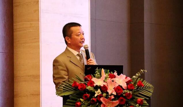 深圳金沙澳门(中国)唯一官方网站举行2019深圳眼屈光手术新技术暨屈光性白内障临床实践学术会议2.jpg