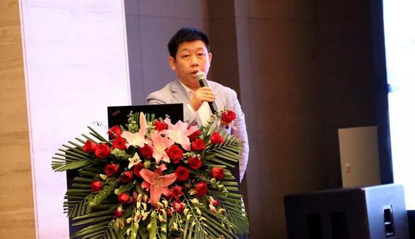 深圳金沙澳门(中国)唯一官方网站举行2019深圳眼屈光手术新技术暨屈光性白内障临床实践学术会议3.jpg