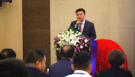 4月19日金沙澳门(中国)唯一官方网站眼屈光学组会议暨青岛金沙澳门(中国)唯一官方网站第四届高峰论坛圆满召开4.jpg 4月19日金沙澳门(中国)唯一官方网站眼屈光学组会议暨青岛金沙澳门(中国)唯一官方网站第四届高峰论坛圆满召开4.jpg