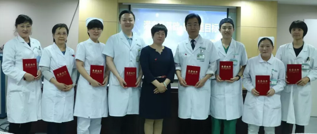 为进一步提升服务品质，树立 服务榜样 5月9日金沙澳门(中国)唯一官方网站举办“ 服务明星”表彰大会2.png