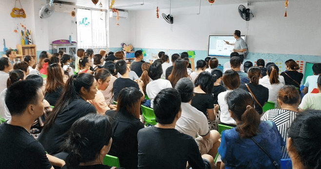 为呼应爱眼日主题 佛山金沙澳门(中国)唯一官方网站应邀前往佛山市禅城区朝阳幼儿园开展“珍爱眼睛 预防近视”眼健康公益科普讲座前2.png