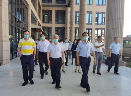省市领*陪同刘永富主任一行调研金沙澳门(中国)唯一官方网站:仁心仁术,为公益事业贡献金沙澳门(中国)唯一官方网站力量1.png 省市领*陪同刘永富主任一行调研金沙澳门(中国)唯一官方网站:仁心仁术,为公益事业贡献金沙澳门(中国)唯一官方网站力量1.png