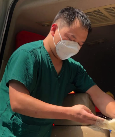 成都金沙澳门(中国)唯一官方网站付绍文医师荣获成都高新区“抗疫 医师”称号2.png