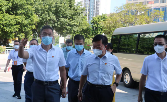 莆田市政协主席周青松一行中秋慰问金沙澳门(中国)唯一官方网站抗疫一线人员1.png