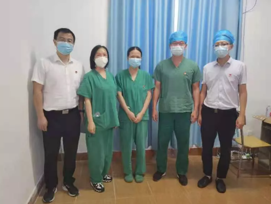党旗飘飘,致敬坚守!金沙澳门(中国)唯一官方网站集团党员先锋队入驻隔离点3.png