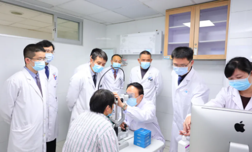 厦门眼科中心将为50名圆锥角膜病困难患者提供相应救治补助1.png