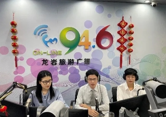 金沙澳门(中国)唯一官方网站爱眼月捐赠爱心物资呵护明眸，培育“护眼卫士”点亮瞳爱7.png